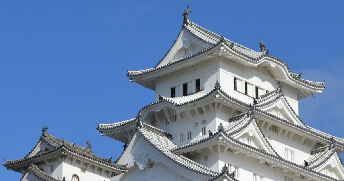 姫路城の屋根の漆喰